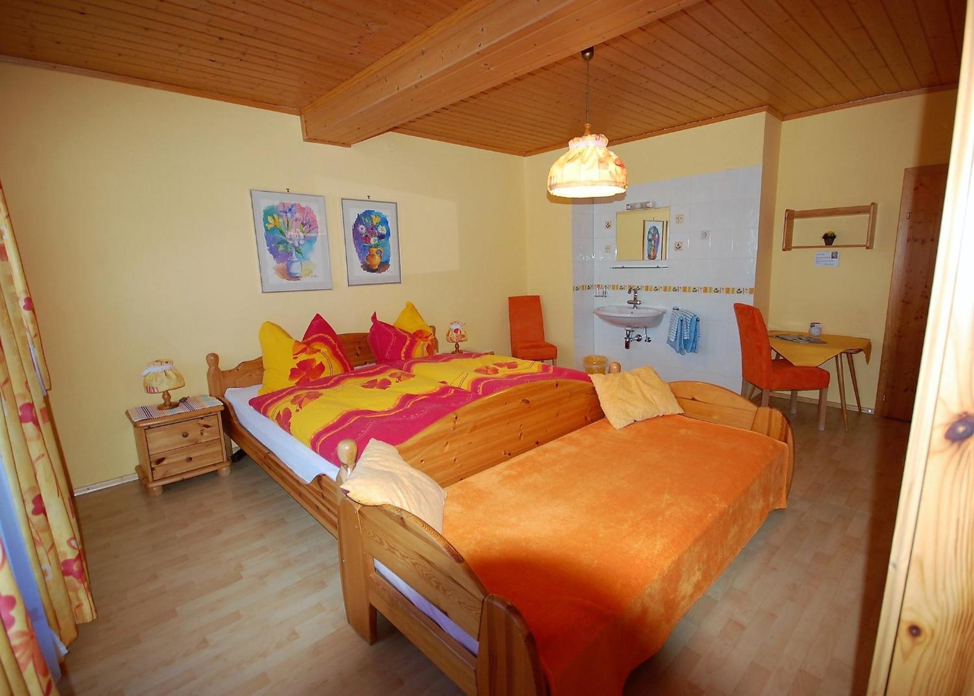 Charming House In Pruggern, Mountain View Villa Kamer foto