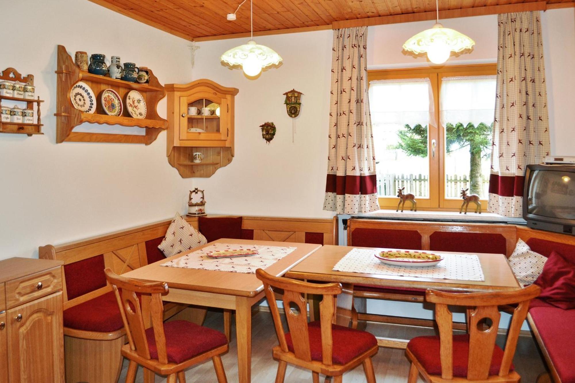 Charming House In Pruggern, Mountain View Villa Kamer foto